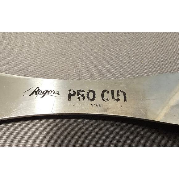 Vintage Rogers Pro Cut 2-Prong Stainless Steel Carving/Serving Fork - 11” Long - Picture 2 of 9